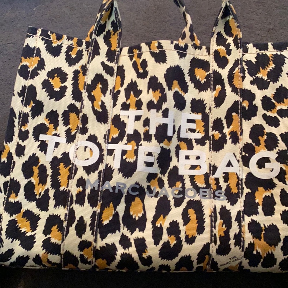 Marc Jacobs Leopard Print The Tote Bag